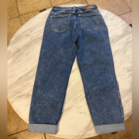 Hollister Women’s Ultra High Rise Mom Jean Vintage Stretch Blue Jeans 3 / 26 - Picture 3 of 4